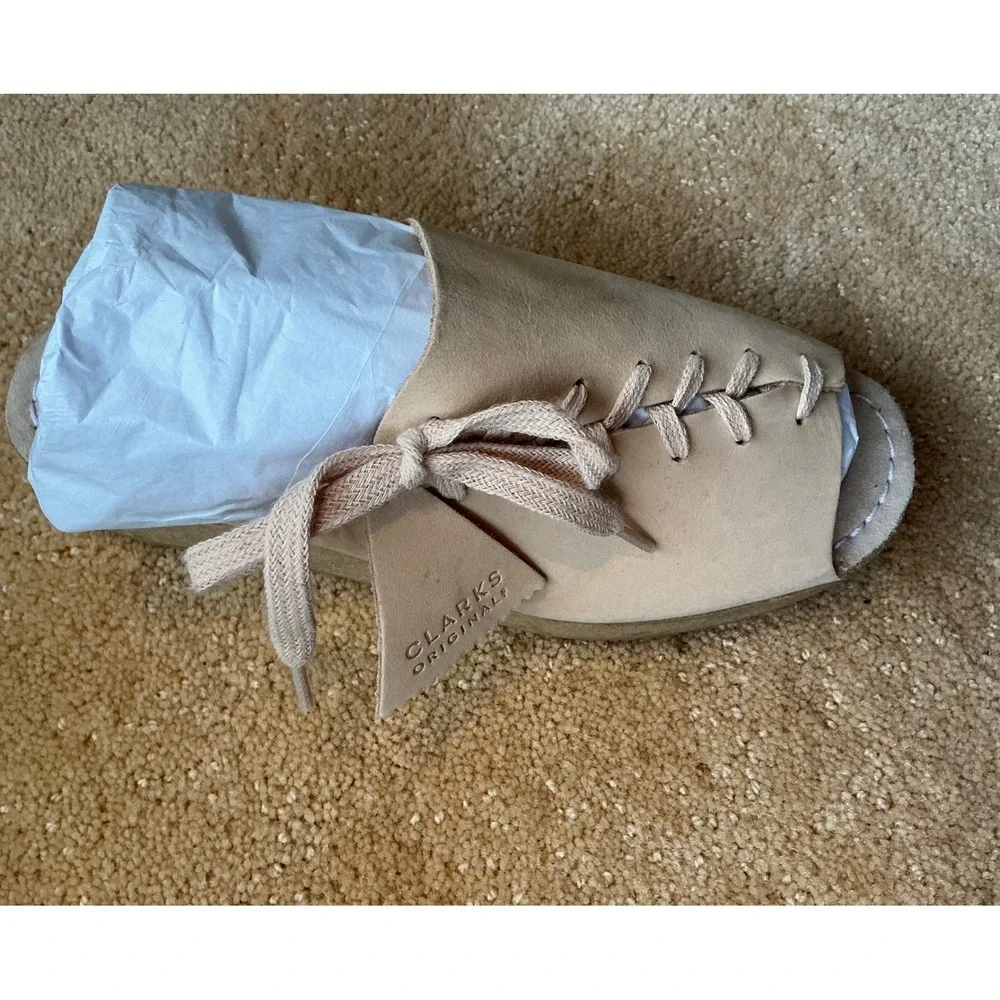 NWOT Clarks Originals Women Sz9 Sandals Slides Leather Suede Lace Up Beige Shoes